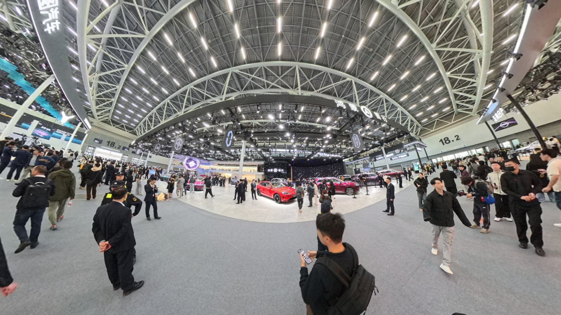 車展現(xiàn)場。人民網(wǎng)記者 王天樂攝